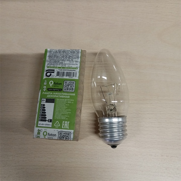 Обычная вольфрамовая лампа формы свеча мощностью 40 Вт на 220 Вольт с цоколем E27 общего назначения