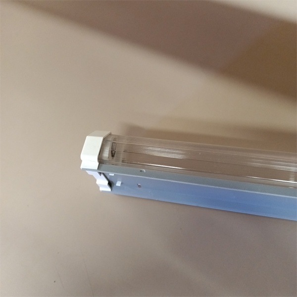 Светильник Navigator серии DPO-04S для двух светодиодных лам T8 длиной 1200 мм с цоколем G13