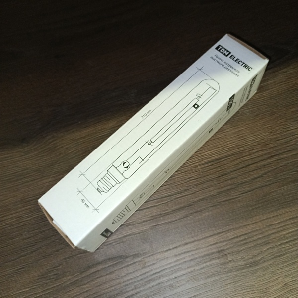 Газоразрядная натриевая лампа (ДНаТ) мощностью 100 Вт с цоколем E40