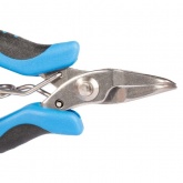 Мини-длинногубцы КВТ изогнутые 115 мм Профи для проведения точных работ