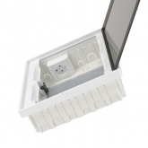 Щиток встраиваемый слаботочный DKC FRAME 24 модуля с тонированной дверцей плата, розетки IP40 белый