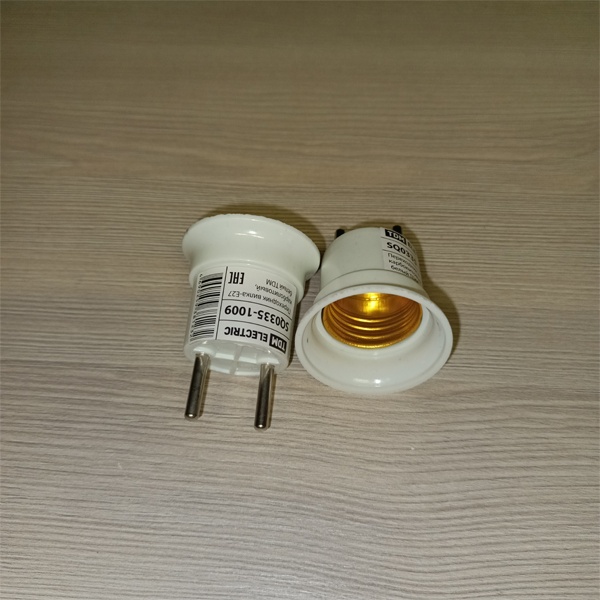 Адаптер для ламп с электрической вилки на резьбовой патрон Е27