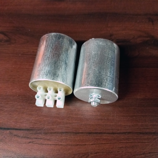 Импульсное зажигающее устройство для металлогалогенных и натриевых ламп мощностью 250-1000 Ватт для сети 220-240 Вольт.