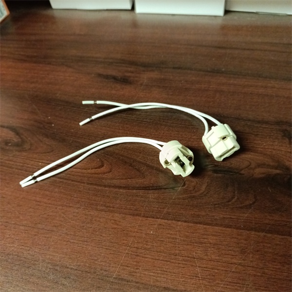 Патрон G9 для галогенных ламп.