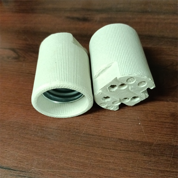 Керамический патрон Е40 для ламп накаливания.