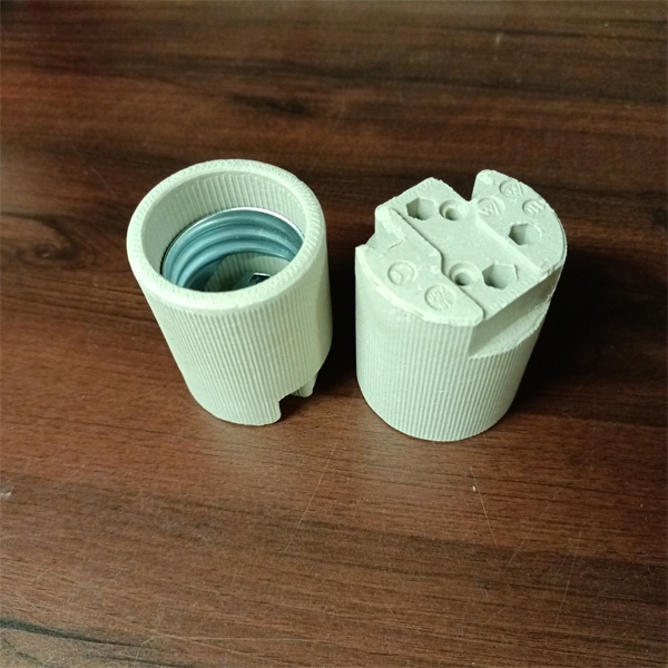 Керамический патрон Е40 для ламп накаливания.