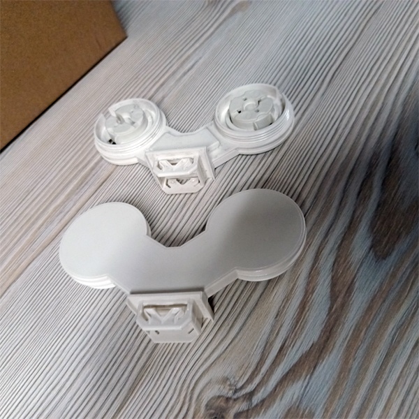 Двойной вставной патрон G13 со степенью защиты IP65 и защелками для металла (система 164) для линейных люминесцентных ламп Т8 и T12.