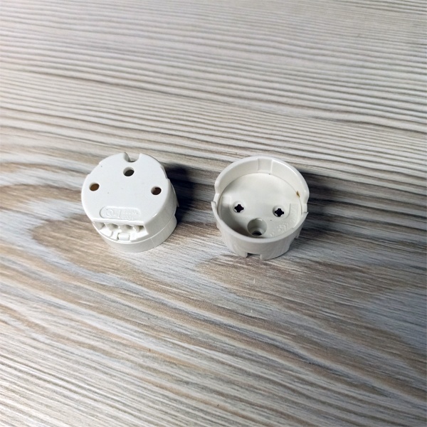 Накидной патрон G13 для линейных люминесцентных ламп Т8.