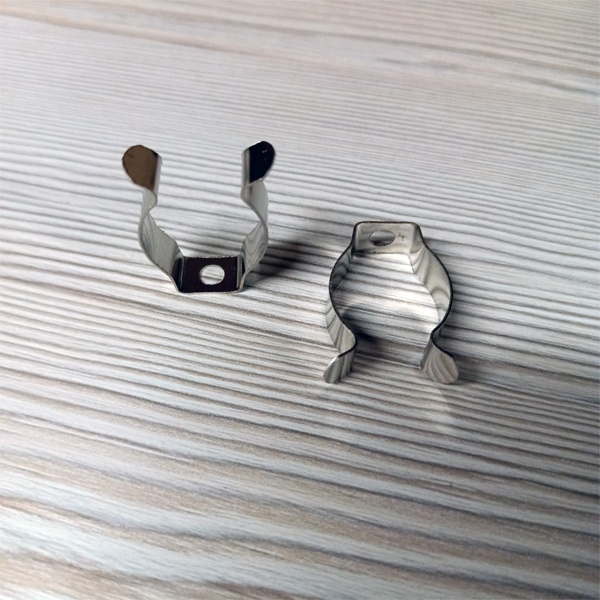 Клипса для крепления линейных люминесцентных ламп Т8 диаметром 26мм с цоколем G13 фото 2