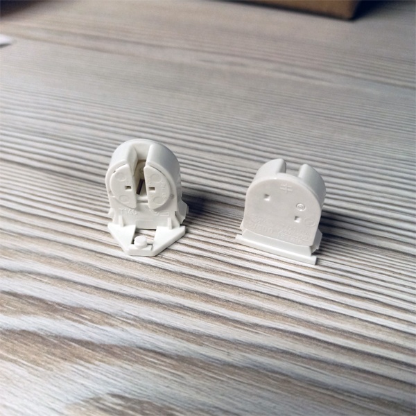 Патрон для люминесцентных ламп T5 c цоколем G5 торцевой (на ножке+распорки+стопор)