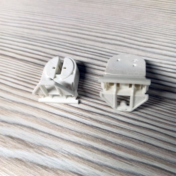 Патрон для люминесцентных ламп T5 c цоколем G5 торцевой (на ножке+распорки+стопор)