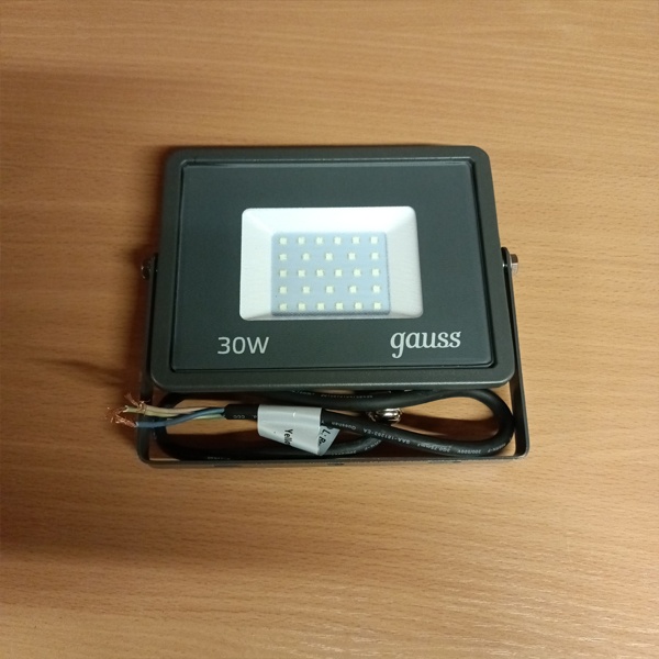 Влагозащищенный, прожектор мощностью 30 Ватт, холодный дневной свет, цвет графитовый серый