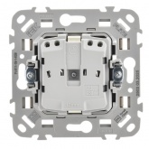 Розетка с заземлением ИЭК FLITE РСш11-0-ФлХ 16А шторки хаки