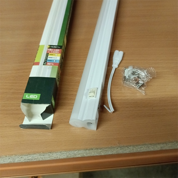 Светодиодный линейный светильник FL-LED T5, 18 Вт, холодный свет фото 1