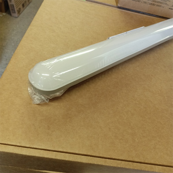 Влагозащищенный, промышленный LED светильник ДСП Айсберг-Э EKF PROxima, 18 Ватт, белого света фото 1