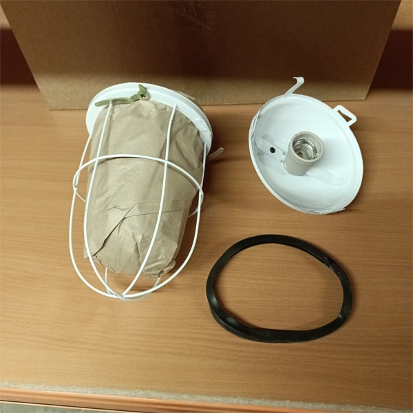 Светильник ламповый ТДМ, для освещения строительных площадок, с защитной решеткой, c цоколем E27, максимальная мощность лампы 200 Ватт фото 1