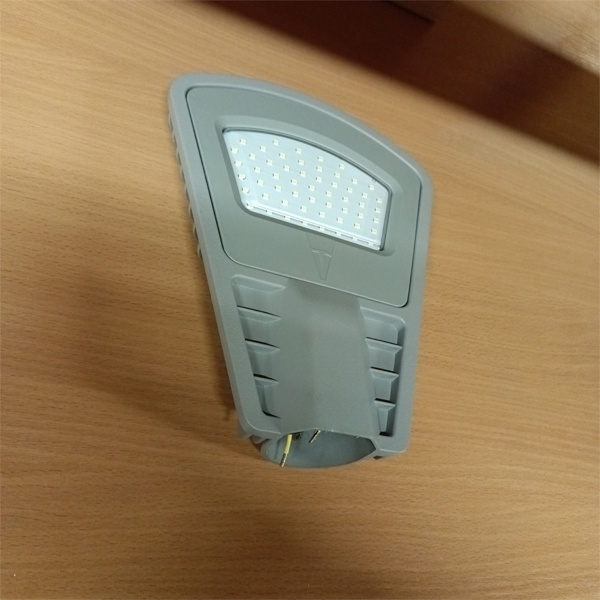 Светодиодный светильник для дорожного и уличного освещения Навигатор мощностью 40 Ватт, дневной свет фото 3