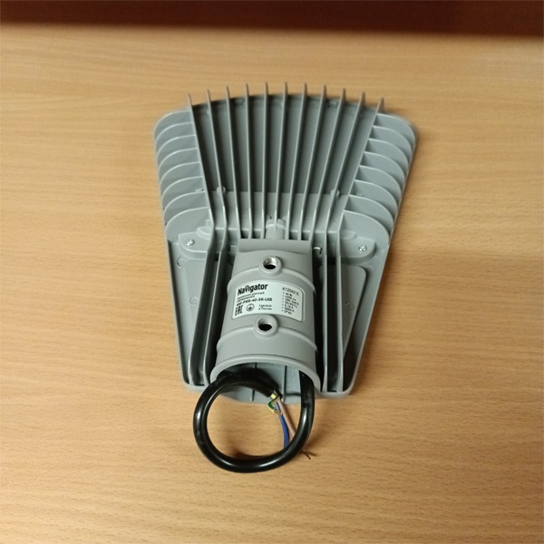 Светодиодный светильник для дорожного и уличного освещения Навигатор мощностью 40 Ватт, дневной свет фото 2