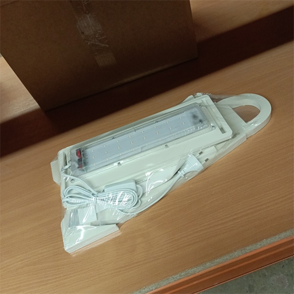 Декоративный светодиодный светильник на подставке NEL-FITOMG, 15 Вт, 220 В, сетевой шнур 2,2 метра фото 1