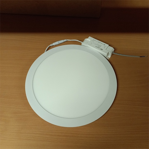 Светодиодный светильник даунлайт ДВО 1610, 24 Вт, холодный дневной свет, ИЭК фото 1