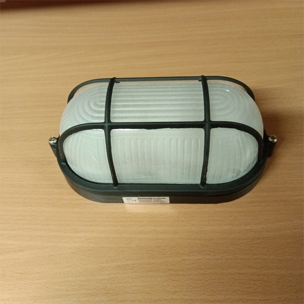 Светильник с корпусом из алюминиевого сплава НПП1402 60Вт, черный IEK фото 1