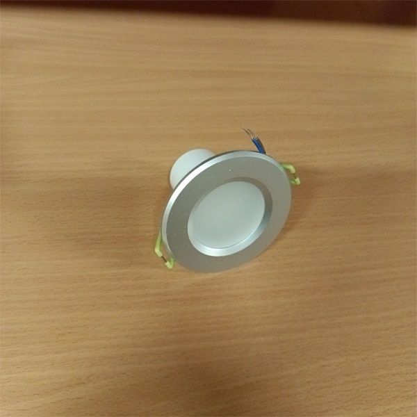 Встраиваемый светильник Навигатор направленного света мощностью 5 Ватт, теплый белый свет, цвет корпуса серебро фото 1