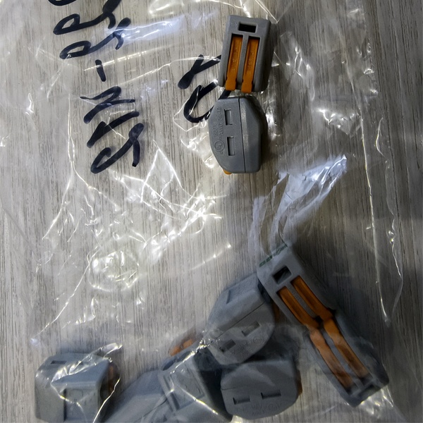 Пружинный клеммник WAGO 222 до 32 Ампер для медных проводов фото 1