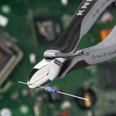 Бокорезы Knipex для электроники ESD антистатические, острая маленькая головка 130 мм 2-комп ручки