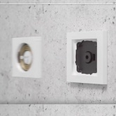 Светодиодный светильник JUNG Plug & Light DIM 4,1W 2700K 12V 290Lm 70x70x17mm белый