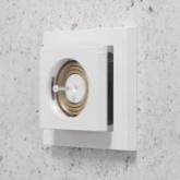 Светодиодный светильник JUNG Plug & Light DIM 4,1W 2700K 12V 290Lm 70x70x17mm белый