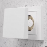 Светодиодный светильник JUNG Plug & Light DIM 4,1W 2700K 12V 290Lm 70x70x17mm белый