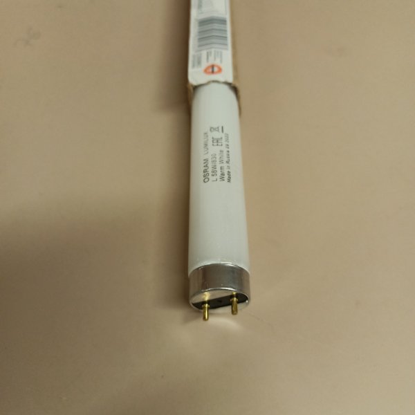 4058075692893 Двухцокольная лампа-трубка люминесцентная ЛЛ Т8 мощностью 58 Вт с цоколем G13 теплого белого света для ЭПРА фото покупателя 2