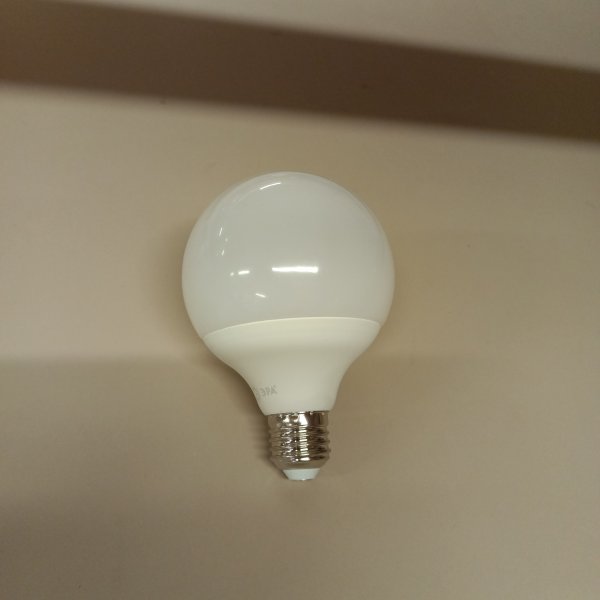 Энергосберегающая LED лампочка шар G90, мощностью 15 Ватт, с цоколем E27, холодный дневной свет, матовая колба фото покупателя 1