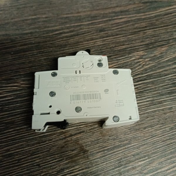 2CDS251001R0504 Модульный однополюсный электрический автомат ABB S201 System pro M на 50 Ампер, с характеристикой C фото покупателя 1