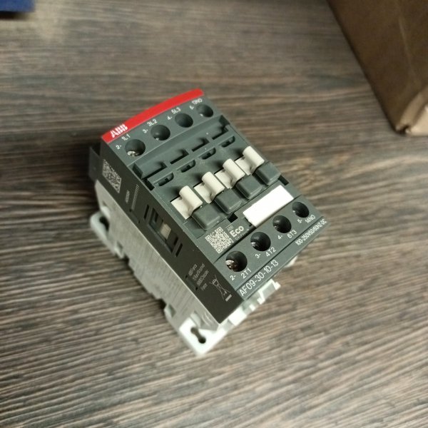 1SBL137001R1310 Контактор трехполюсный АВВ типа AF на 9 Ампер с универсальной цепью управления (AC, DC) на 100-250 Вольт фото покупателя 4