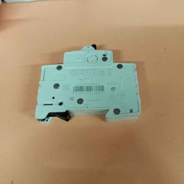 2CDS251001R0105 Модульный электрический автомат однополюсный АББ S201 10 ампер тип Б для защиты электрической цепи фото покупателя 3