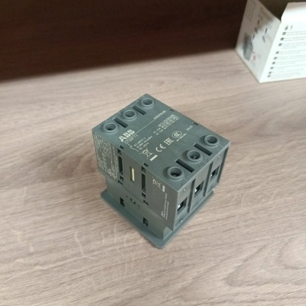 1SCA105431R1001 Трехполюсный выключатель нагрузки АББ с установкой на дверь фото покупателя 3