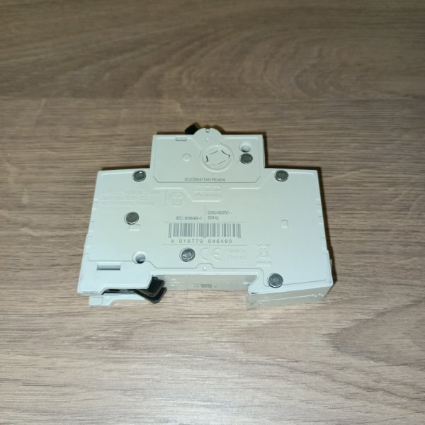 2CDS641041R0404 Модульный электрический автомат однополюсный АББ Бейсик М 40 ампер тип С для защиты электрической цепи фото покупателя 2