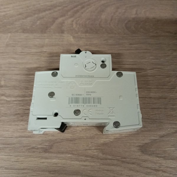 2CDS641041R0404 Модульный электрический автомат однополюсный АББ Бейсик М 40 ампер тип С для защиты электрической цепи фото покупателя 1