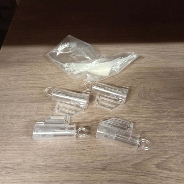 2CPX062563R9999 Крепежный набор на фальшстены для электрощитов ABB серии UK 500. фото покупателя 1