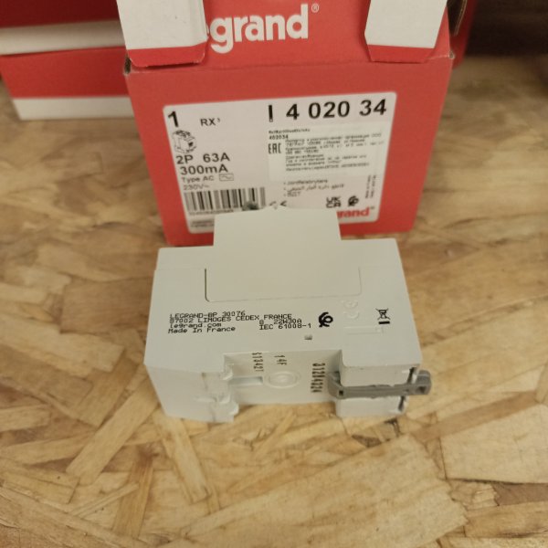 Двухполюсное устройство защитного отключения RX3 2п 63А 300мА тип AC Legrand фото покупателя 2