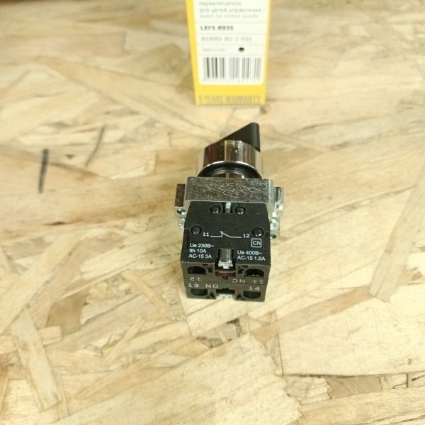 BSW60-BD-2-K02 Переключатель LAY5-BD25 2 положения I-0 стандарт ручка (черный) IEK фото покупателя 2