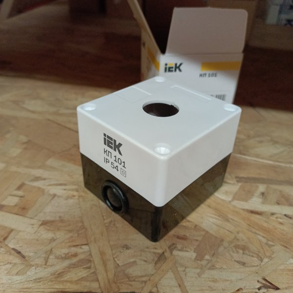 BKP10-1-K01 Белый корпус КП101 для кнопок 1 место IEK фото покупателя 4