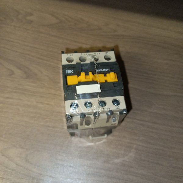 KKM21-025-400-01 Малогабаритный магнитный пускатель КМИ-22511 номинальный ток 25А, катушка 400В, АС3 1 NC IEK фото покупателя 2