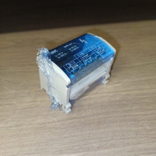 Распределительный блок на DIN-рейку в корпусе L+PEN 2х7 ИЭК 100А фото покупателя 2