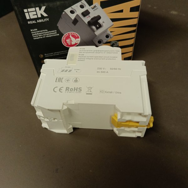 Двухполюсный выключатель дифференциального тока IEK 10мА класса АС для защиты человека фото покупателя 1