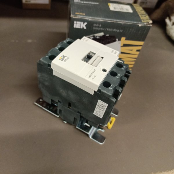 AR-ACC-31-040-230-11 Трехполюсный магнитный пускатель на DIN рейку с катушкой 230В, ток нагрузки 40А, 1NO+1NC, IEK ARMAT КМИ-А фото покупателя 3