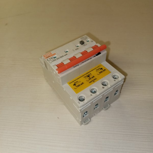 SQ0204-0629 Четырехполюсный модульный автоматический выключатель 16А с регулируемой защитой от дифференциального тока 30/100/300мА тип АС, отключающая способность 6кА, уставка С, ТДМ АД4Р фото покупателя 2