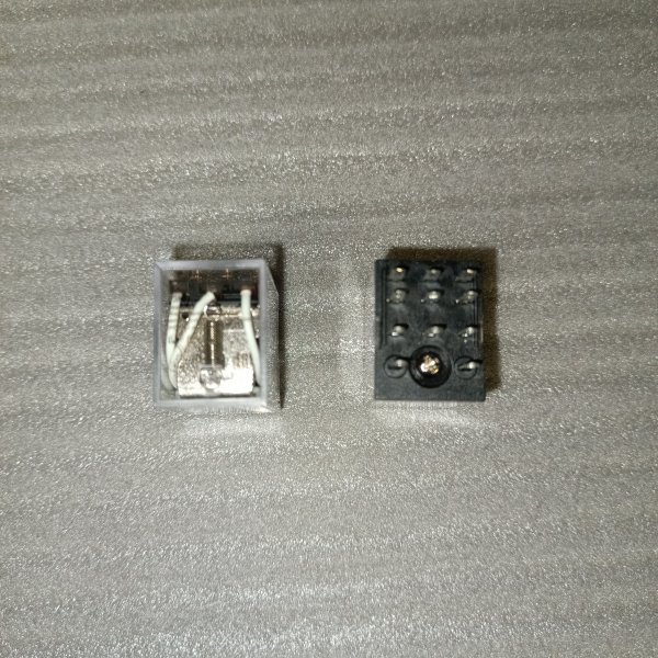 SQ0701-0014 Реле промежуточное РЭК78/3 ТДМ, номинальный ток 5А, напряжение катушки 24 В, тип напряжения DC, 3 переключающих контакта фото покупателя 1
