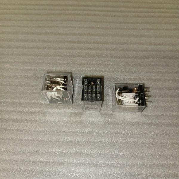 SQ0701-0004 Реле промежуточное РЭК78/4 ТДМ, номинальный ток 3А, напряжение катушки 24 В, тип напряжения DC, 4 переключающих контакта фото покупателя 1